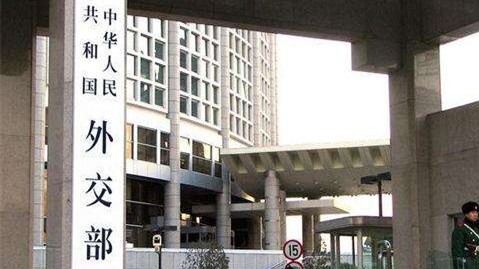  当芯片断供、签证作废：普通人的日子被谁搅乱了？ 新闻 当芯片断供、签证作废：普通人的日子被谁搅乱了？ 新闻 当芯片断供、签证作废：普通人的日子被谁搅乱了？ 新闻 当芯片断供、签证作废：普通人的日子被谁搅乱了？ 新闻